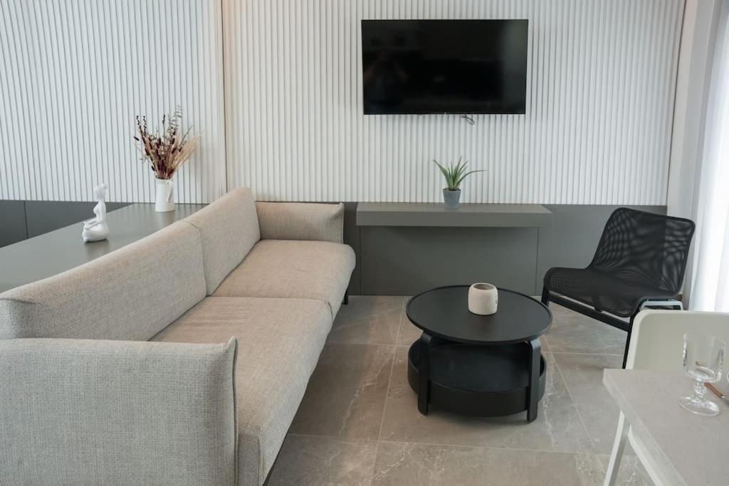 Minoas Suite The Sense Of Luxury Ираклион Экстерьер фото