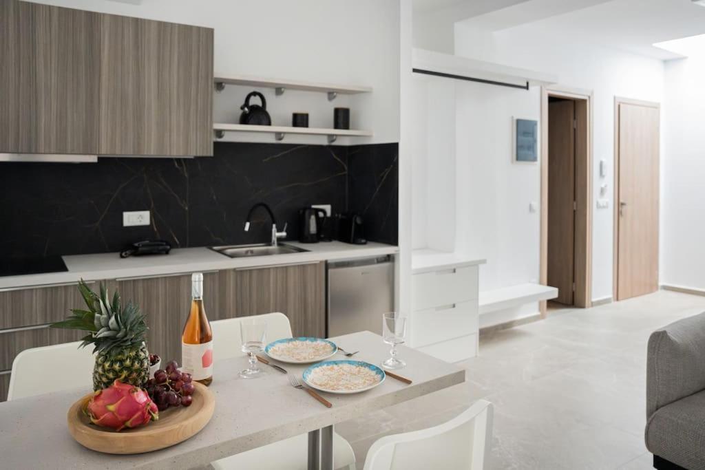 Minoas Suite The Sense Of Luxury Ираклион Экстерьер фото